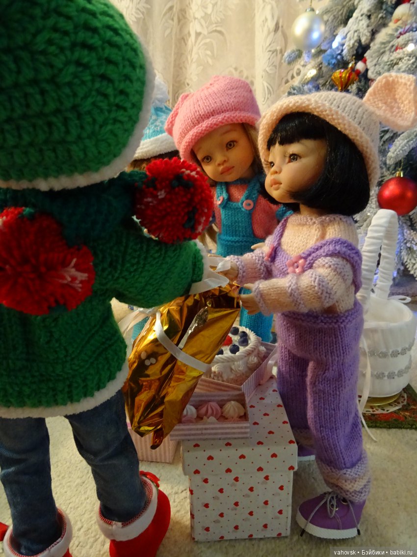 Маленькие новогодние истории с куклами Паола Рейна. Вторая часть, ПРАЗДНИЧНАЯ