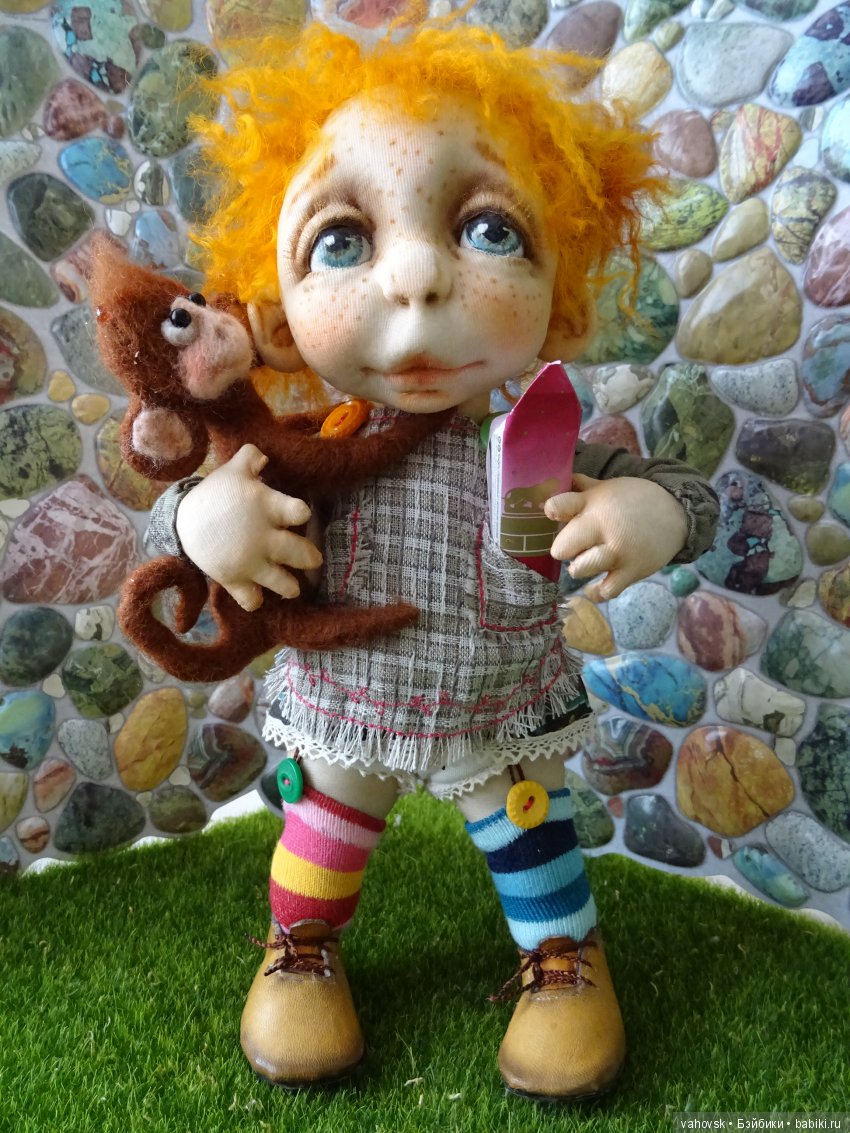 Притягательные и удивительно тёплые чулочные куклы Таты Папкиной (фото 9)