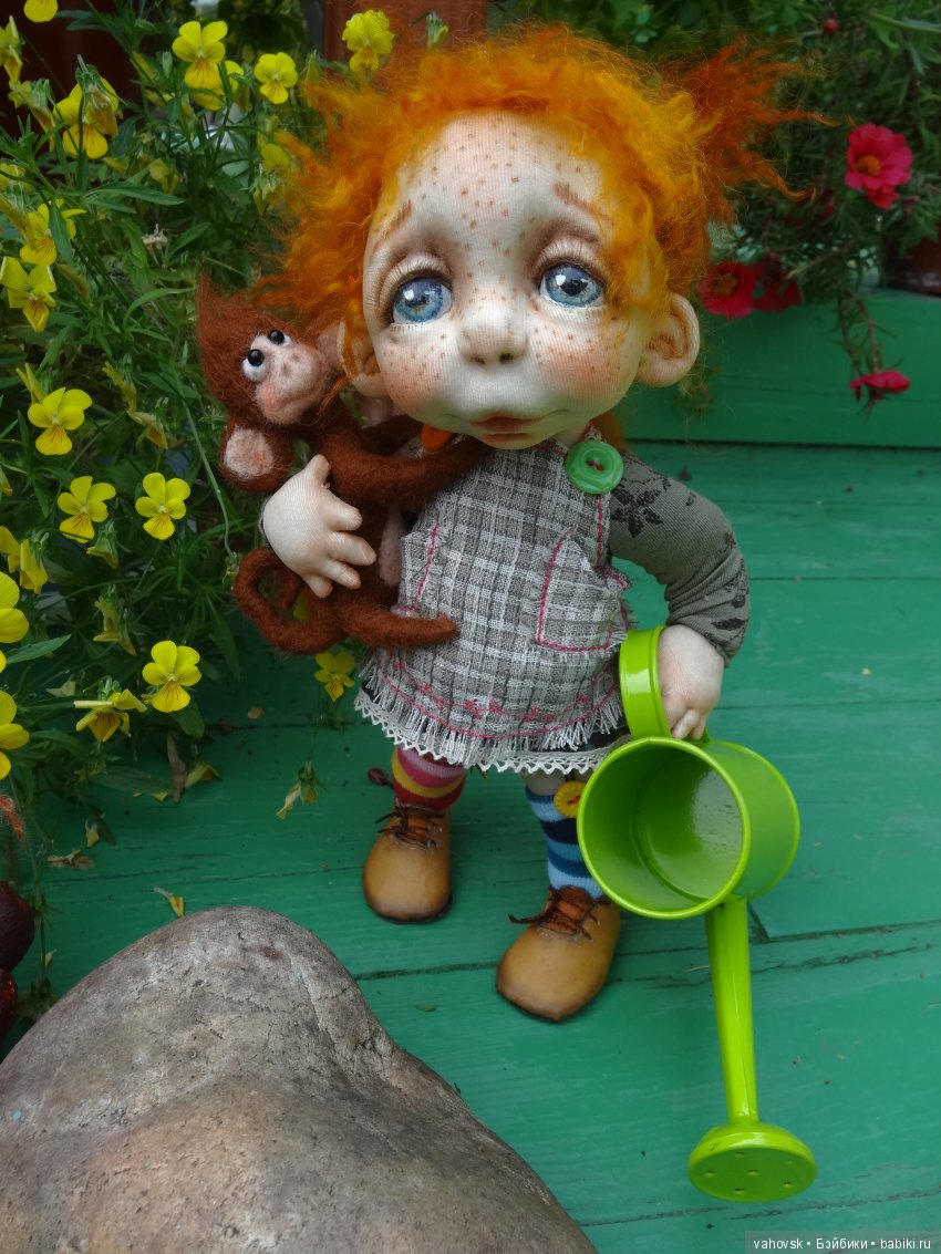 Притягательные и удивительно тёплые чулочные куклы Таты Папкиной (фото 8)