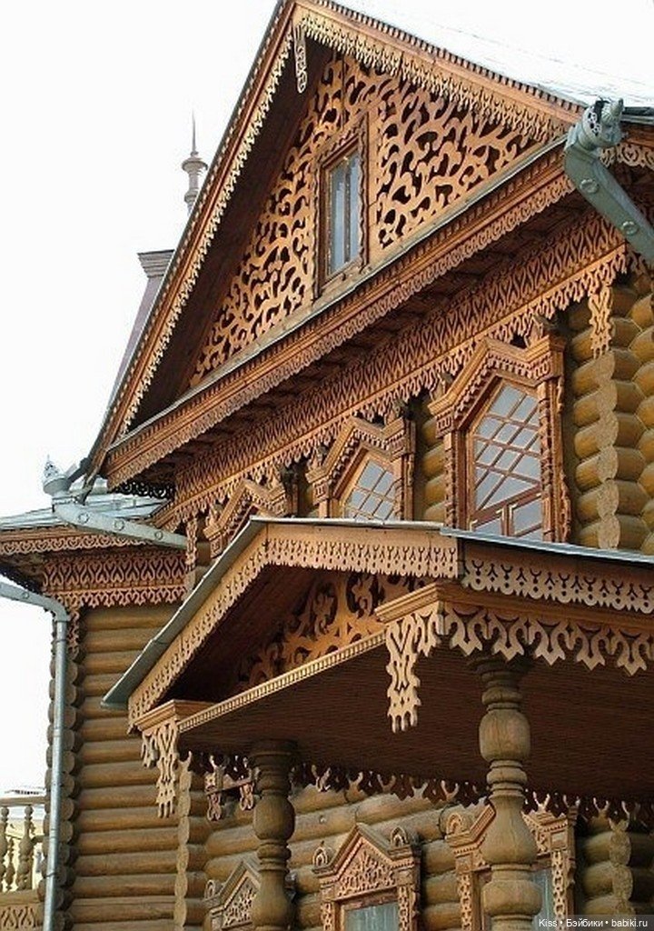 Магия русского резного декора: от древних оберегов до современного деревянного кружева
