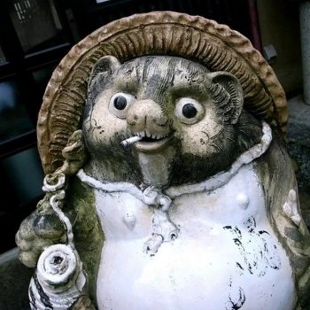 Пузатое счастье из Японии: магия и секреты талисмана Тануки