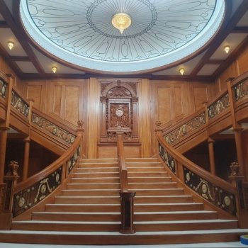 Гранд-лестница «Титаника» в масштабе 1:6 от aj_custom