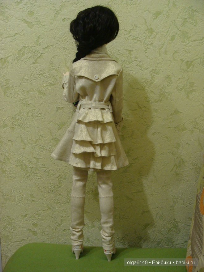 Пальтишко на весну — Одежда и обувь для кукол своими руками: фото (фото 2)