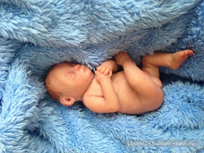 Сладко спящие двойнята. Мини куклы