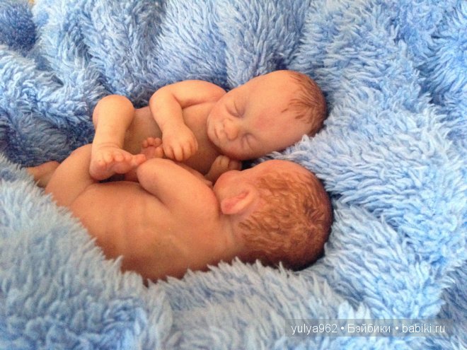 Сладко спящие двойнята. Мини куклы (фото 4)