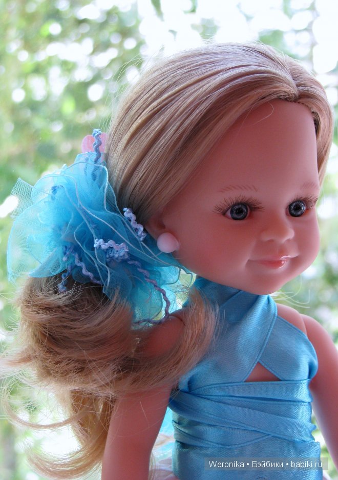 Первые цветы, которые цветут у нас... Моя прогулка с куклой Клеопатра от Paola Reina (фото 5)