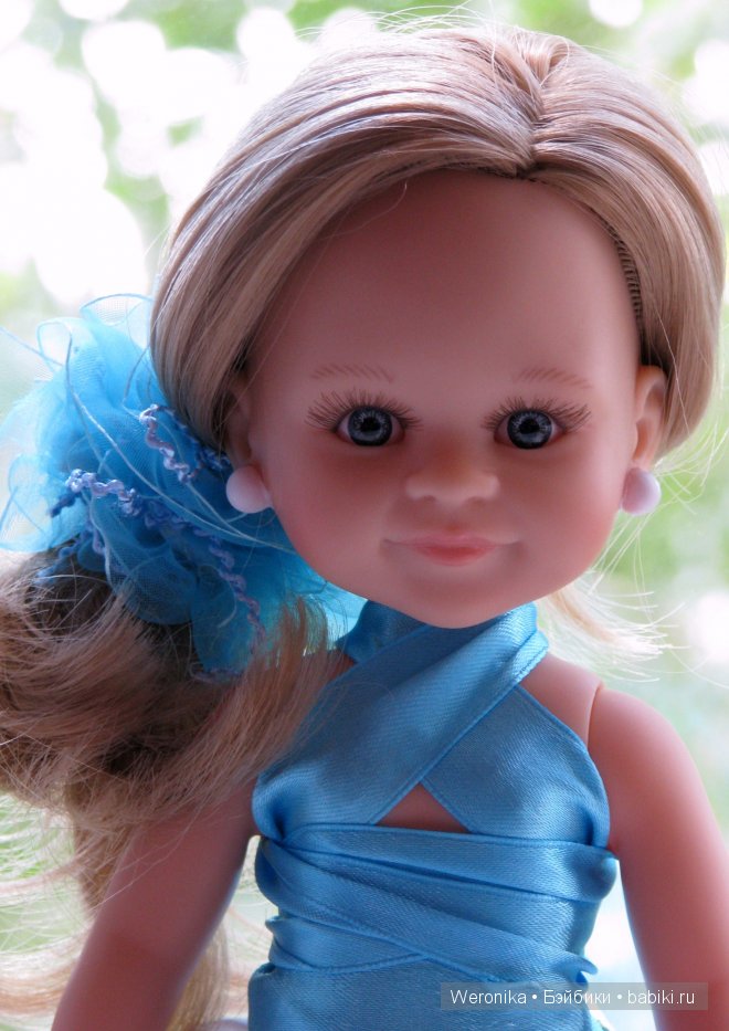 Первые цветы, которые цветут у нас... Моя прогулка с куклой Клеопатра от Paola Reina (фото 4)