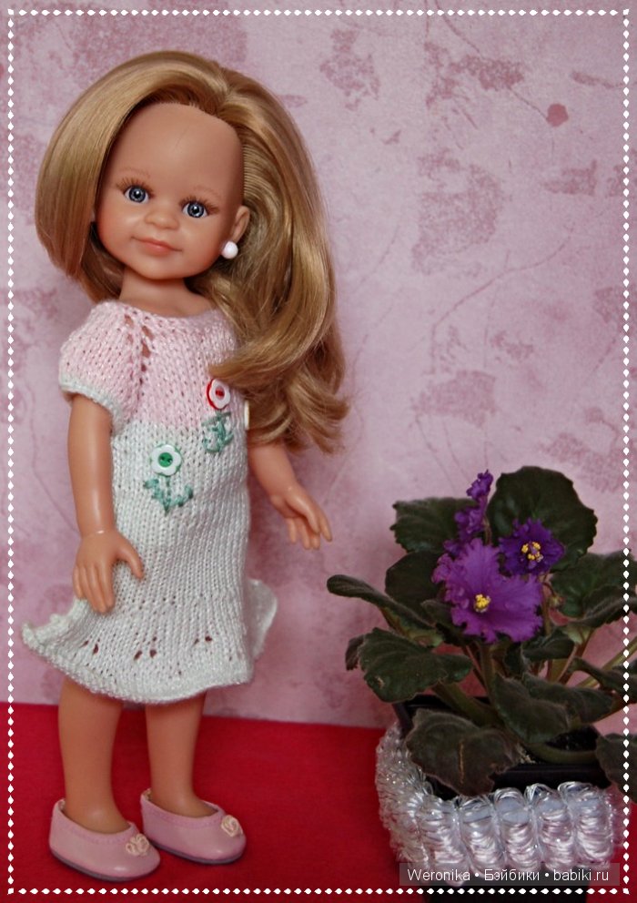 Новые вязанные наряды для любимых девочек Minouche и Paola Reina