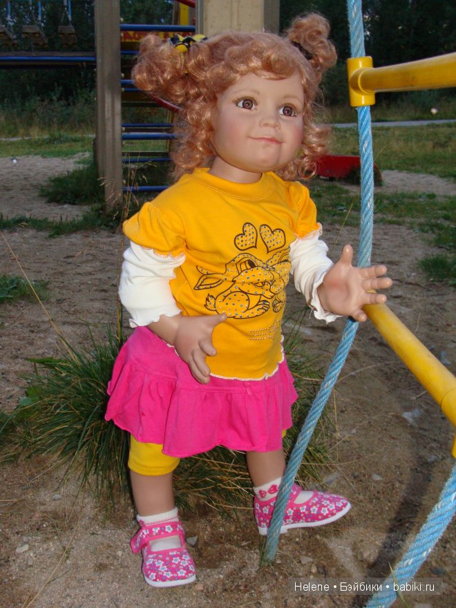 Лето за Полярным кругом. Полярный день и белые ночи. Hannah и Chelsea от Susan Lippl