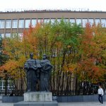 Выставка кукол "Параллельный мир". Коллекция кукол актёра и художника Алексея Макарова в Мурманске 2013