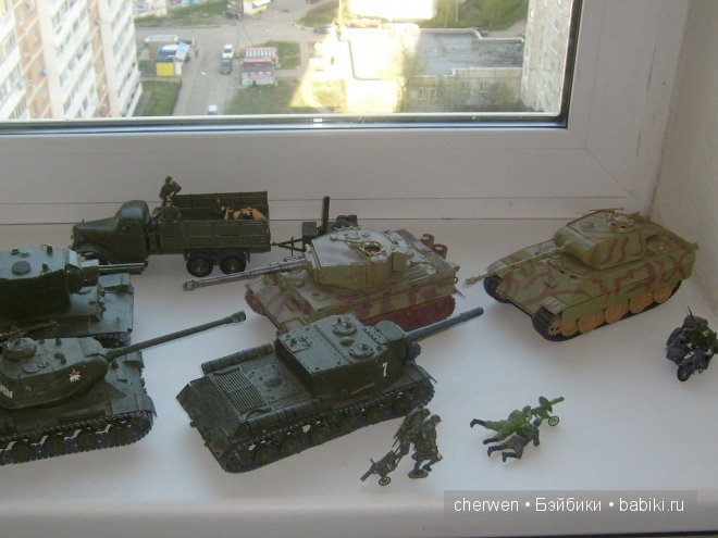 Великий памятный день. Модели танков, солдатиков 1:35