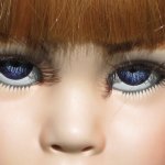 Ее можно узнать по глазам. Alyssa, Pamela Phillips