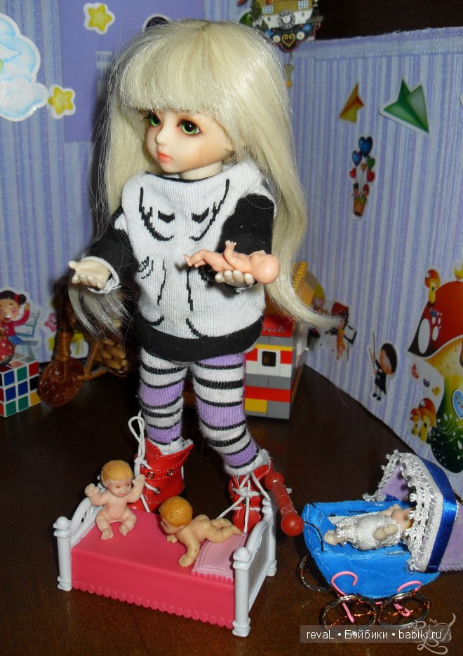 Девочка Женя и ее квартира.Куклы БЖД. мебель