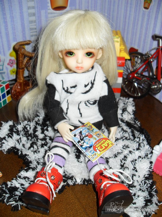 Девочка Женя и ее квартира.Куклы БЖД. мебель