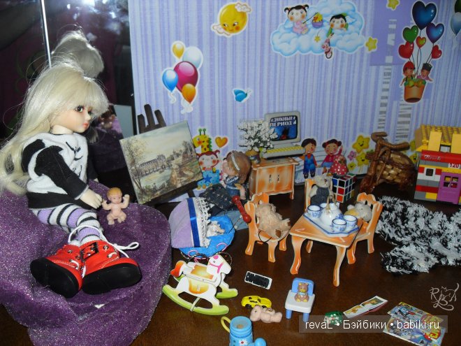 Девочка Женя и ее квартира.Куклы БЖД. мебель