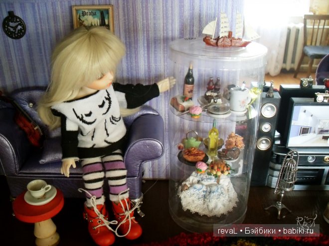 Девочка Женя и ее квартира.Куклы БЖД. мебель