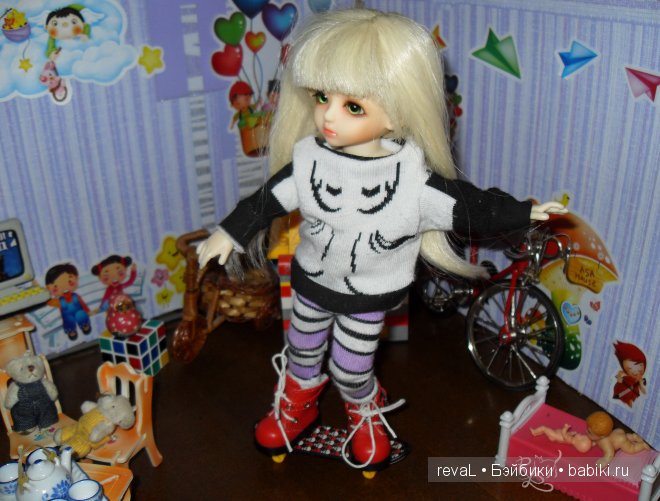 Девочка Женя и ее квартира.Куклы БЖД. мебель