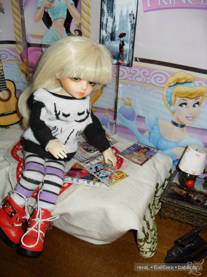 Девочка Женя и ее квартира.Куклы БЖД. мебель