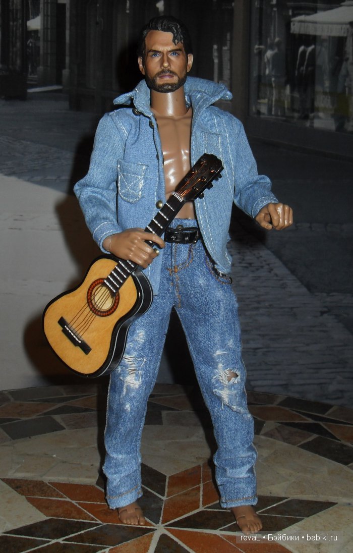 экш-фигурки, Тед Рассел, Я-Любаша Рева