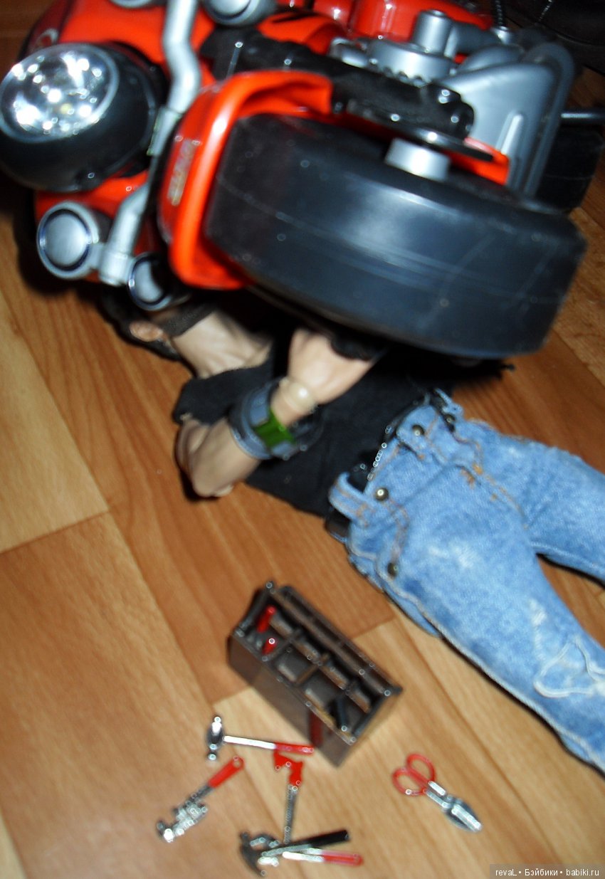 экшн-фигурки, Я-Любаша Рева