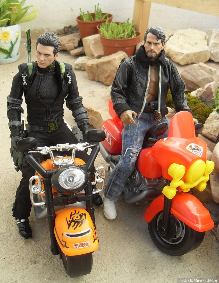 экшн-фигурки, Я-Любаша Рева