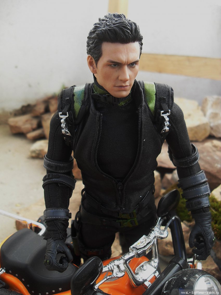 экшн-фигурки, Я-Любаша Рева