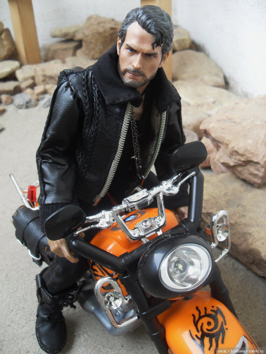 экшн-фигурки, Я-Любаша Рева