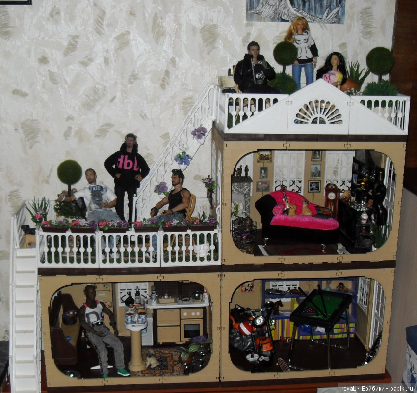 экшн-фигурки, Я-Любаша Рева