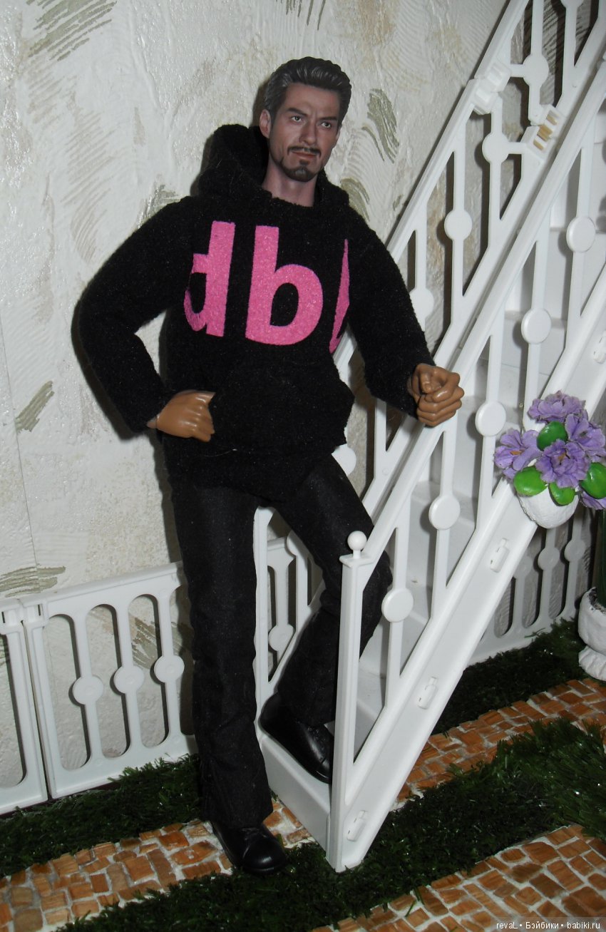 экшн-фигурки, Я-Любаша Рева