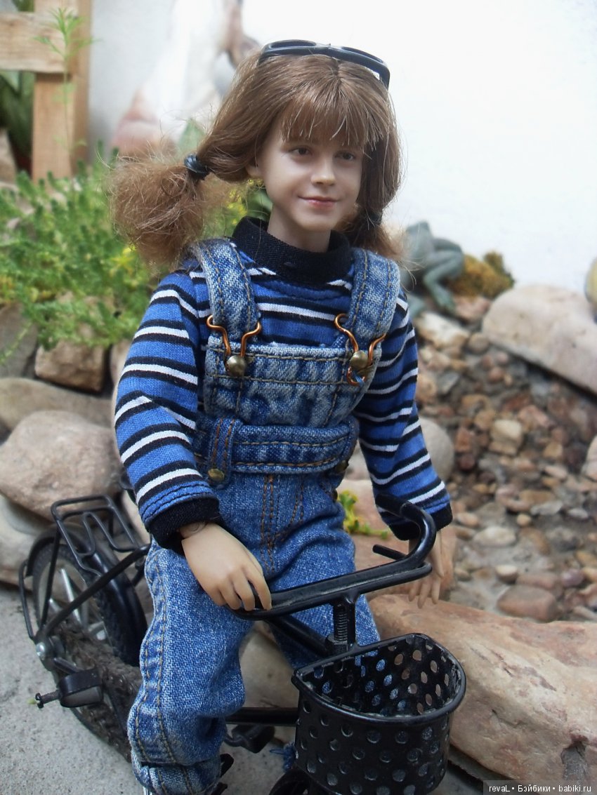 экшен-фигуры, Я-Любаша Рева,revaL