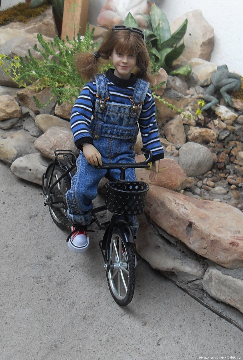 экшен-фигуры, Я-Любаша Рева,revaL