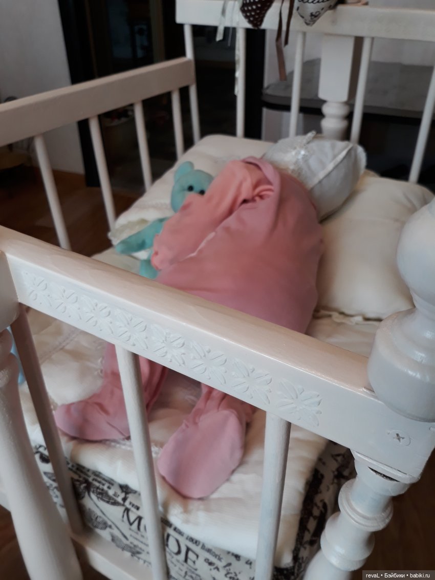Кроватка для малышек или опять мои неугомонные руки