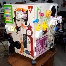 Подарок от бабушки, которая любит играть или самый необычный бизиборд