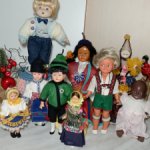 Пёстрая компания кукол в национальных костюмах и не только, Германия, Чехословакия и т. д.) Скидка