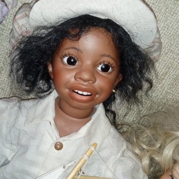 Мальчик с корабликом Emmit Donna Rubert