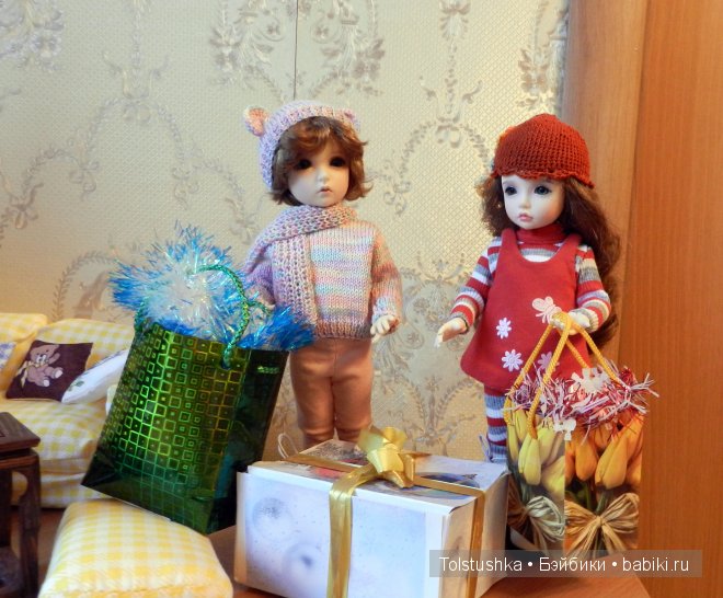 Мы наряжаем ёлку | Бэйбики Мы наряжаем ёлку — Куклы Iplehouse (Иплхаус): BJD (БЖД) (фото 6)