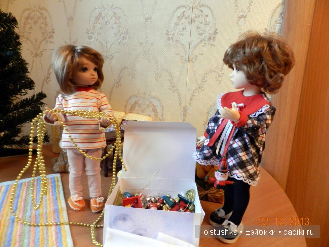 Мы наряжаем ёлку | Бэйбики Мы наряжаем ёлку — Куклы Iplehouse (Иплхаус): BJD (БЖД) (фото 9)