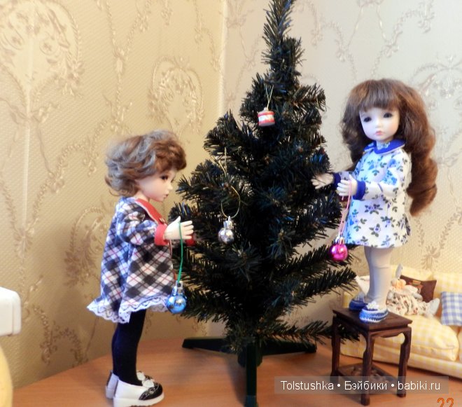 Мы наряжаем ёлку | Бэйбики Мы наряжаем ёлку — Куклы Iplehouse (Иплхаус): BJD (БЖД)