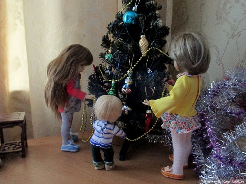 Как мы елку наряжали | Бэйбики Как мы елку наряжали — Куклы Iplehouse (Иплхаус): BJD (БЖД)