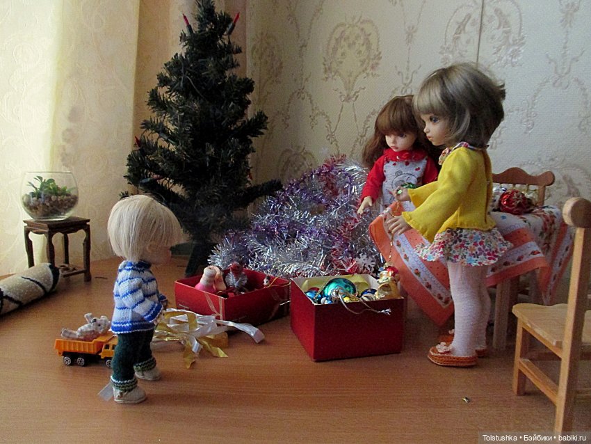 Как мы елку наряжали | Бэйбики Как мы елку наряжали — Куклы Iplehouse (Иплхаус): BJD (БЖД) (фото 9)