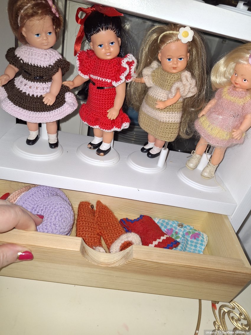 Малышки ГДР .Новенькая или Полочка для Тебби