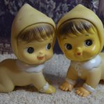 Резиновые малышки близнецы  из 60-х
