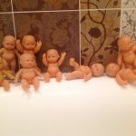 Пупсики тоже любят купаться! Куклы для маленьких девочек