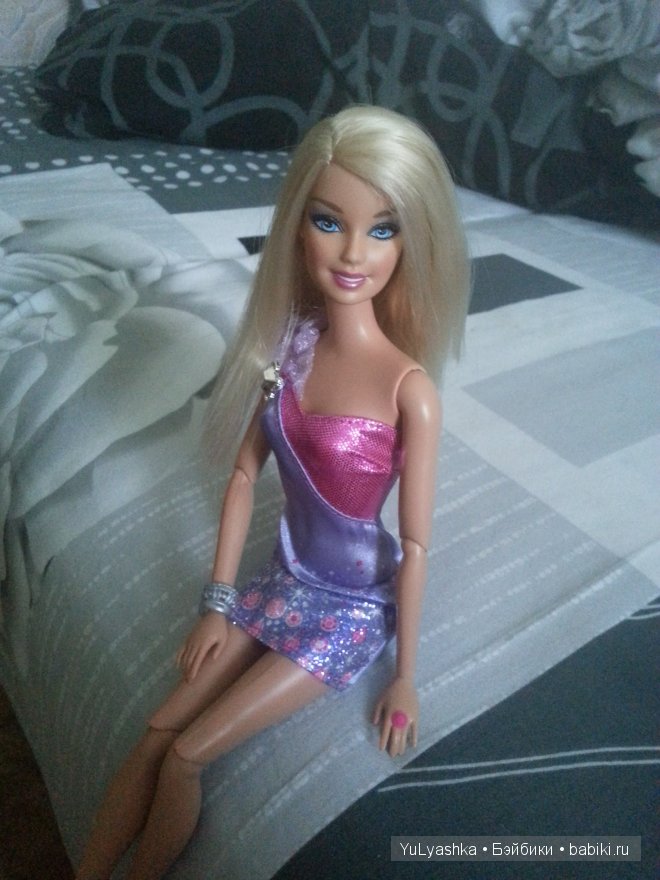 Barbie fashionistas