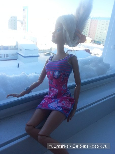 Barbie fashionistas