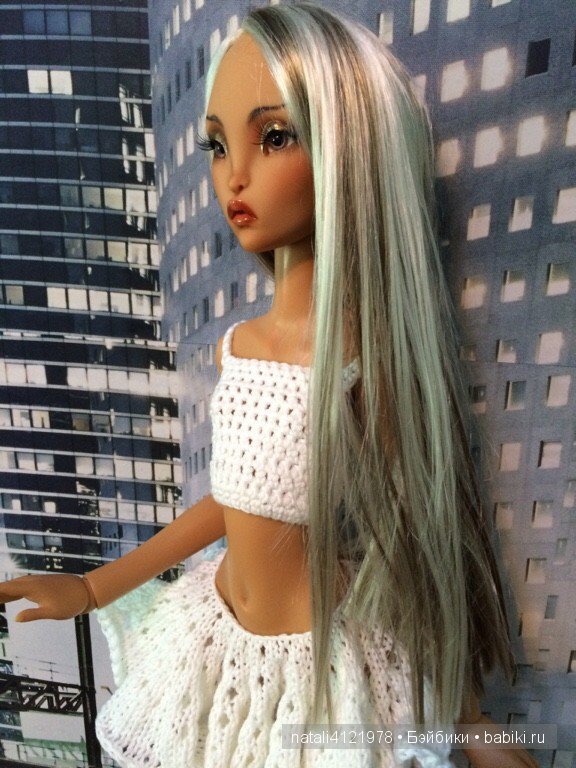 Лиза и белоснежный летний наряд