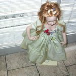 Очень грустно! Прошу совета по реставрации фарфоровой куклы