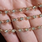 Цепочка из элементов Сваровски для изготовления кукольных аксессуаров/одежды/обуви