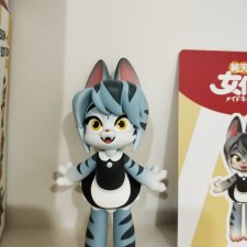 Коллекционная фигурка Кошечка со своим питомцем №4