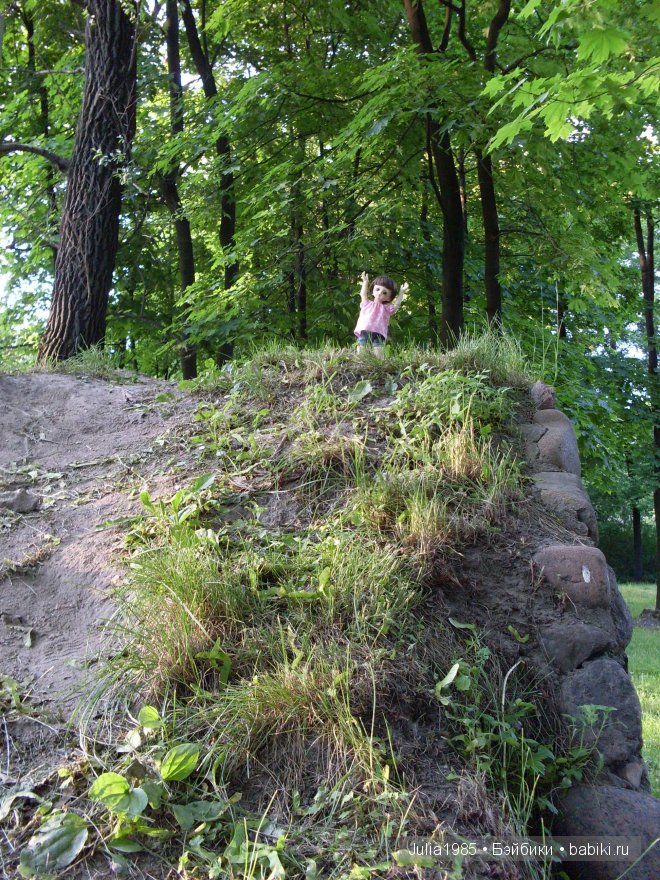 В гору...или маленькая прогулка Лиры (DollZone Nani)